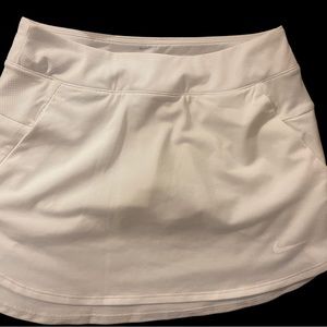 Nike white tennis xs